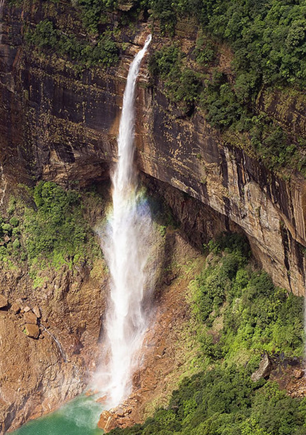 Nohkalikai Falls
