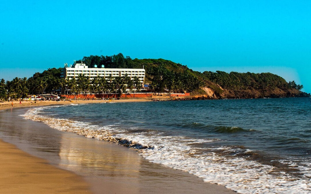 Bogmalo Beach Goa, India (Things to do, Location, Activities, Night Life & Facts)