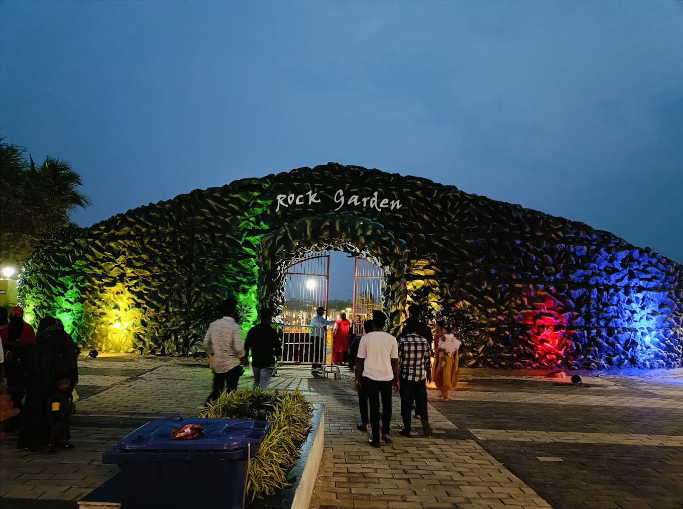 Rock Garden Berhampur: Best Timing, Ticket Price & Best Photos Rock Garden Berhampur: Best Timing, Ticket Price & Best Photos