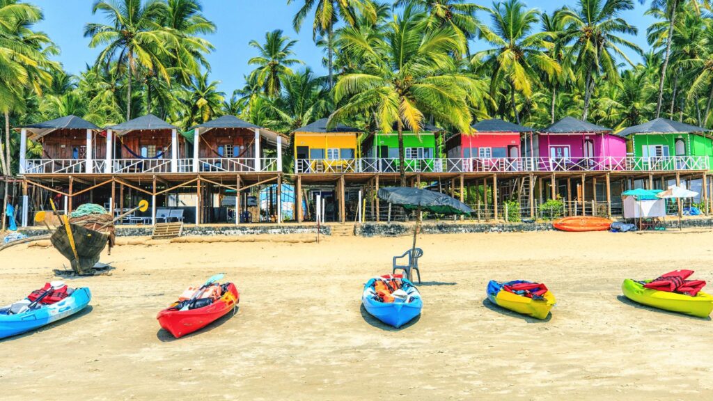 Palolem Beach, Goa, India (Things to do, Location, Activities, Night Life, Images & Facts)