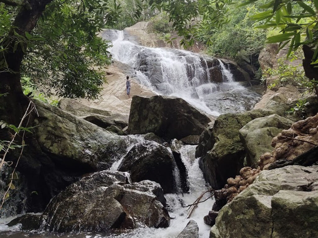 Ratnaganda Waterfall in Dasapalla, Nayagarh, Odisha