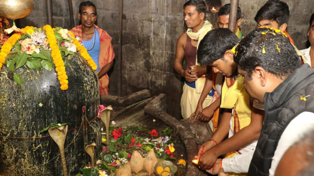 Naganatheswar Shiva Temple, Dhenkanal, Odisha