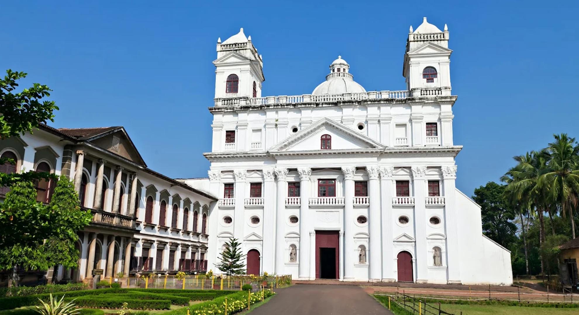 Basilica de Bom Jesus, Goa