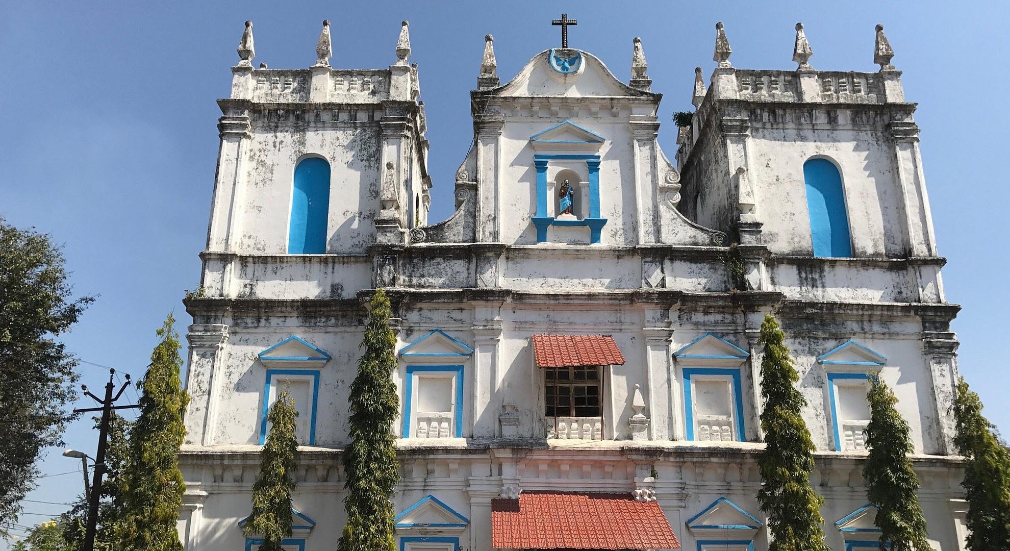 Divar Island, Goa (Things to do, Location, Activities, Night Life & Facts)